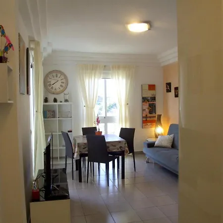 Calle Antonio Navarro Apartman